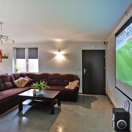 Comfortable Premium Class Apartment Shared Swimming Pool Gaski Bagian luar foto